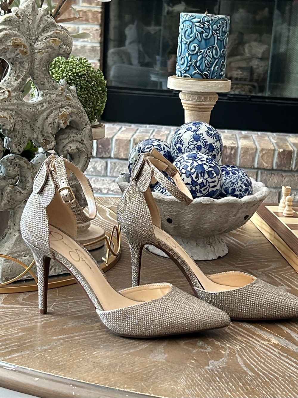 Jessica Simpson Metallic Champagne Gold Pointed-Toe Ankle-Strap Heels size 8.5